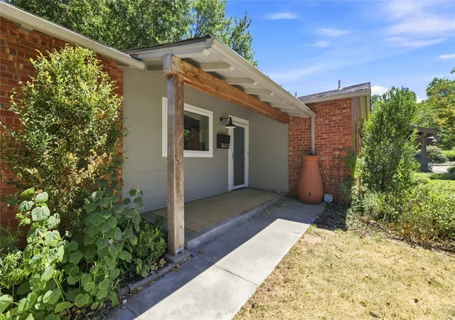 Photo 2 of Single family home for sale at 3623 S Florence Ave, Tulsa, OK 74105 | MLS# 2632629 | Listing updated on 2026-09-28