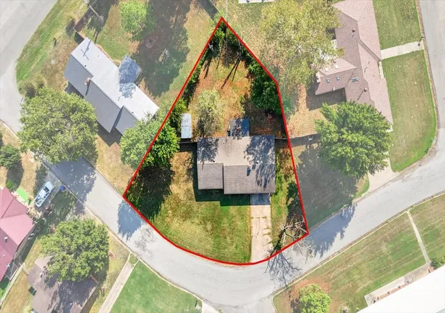 Photo 4 of Single family home for sale at 162 Sunset St, Wilburton, OK 74578 | MLS# 2632748 | Listing updated on 2026-09-04