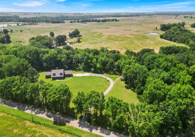 Photo 1 of Single family home for sale at 9644 Ew 19 Rd, Nowata, OK 74048 | MLS# 2632711 | Listing updated on 2026-09-17