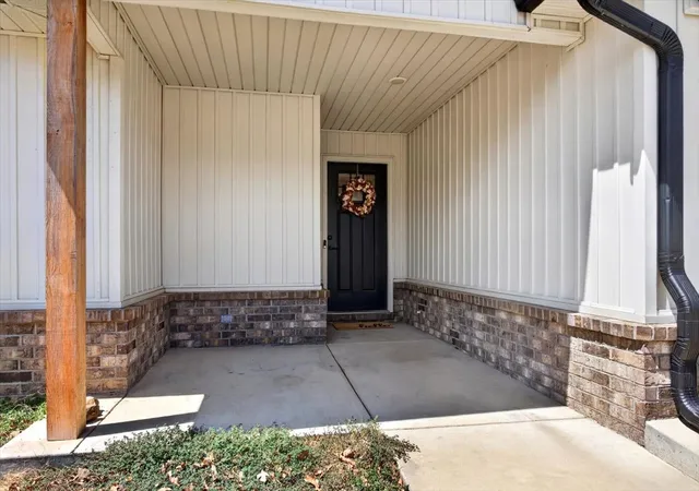 Photo 4 of Sale Pending at 32795 Webb Ln, Poteau, OK 74953 | MLS# 2632771 | Listing updated on 2026-09-16
