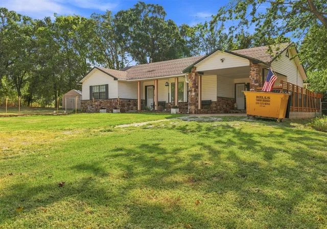 Photo 3 of Single family home for sale at 21331 W Cookson Bnd, Cookson, OK 74427 | MLS# 2632778 | Listing updated on 2026-09-29