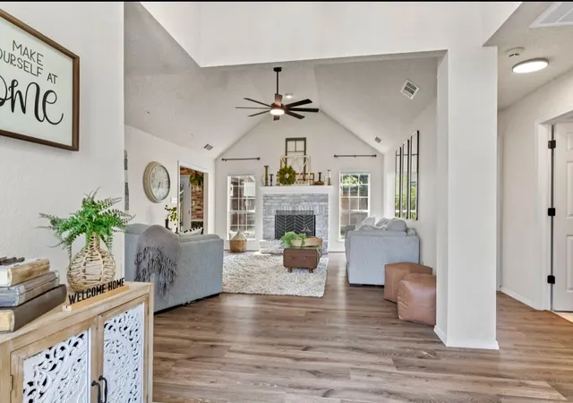 Photo 2 of Sale Pending at 11118 E 117th Street, Collinsville, OK 74021 | MLS# 2632655 | Listing updated on 2026-09-04