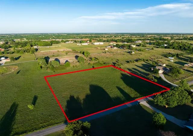 Photo 1 of Sale Pending at 5 W County Rd, Tuttle, OK 73089 | MLS# 2632781 | Listing updated on 2026-09-04