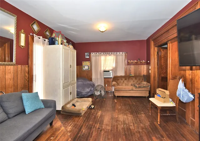 Photo 4 of Single family home for sale at 827 N Norfolk Ave, Tulsa, OK 74106 | MLS# 2632340 | Listing updated on 2026-09-09