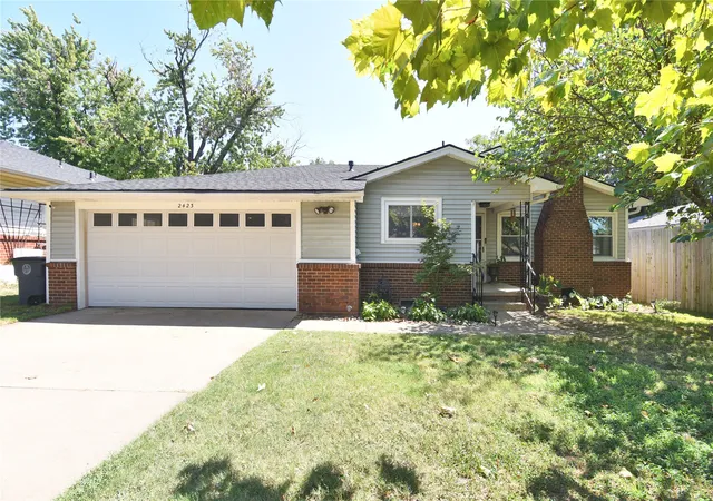 Photo 3 of Single family home for sale at 2423 S Knoxville Ave, Tulsa, OK 74114 | MLS# 2632793 | Listing updated on 2026-09-21