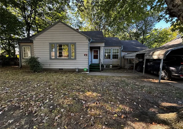 Photo 1 of Single family home for sale at 3001 Garland, Muskogee, OK 74401 | MLS# 2632794 | Listing updated on 2026-09-08