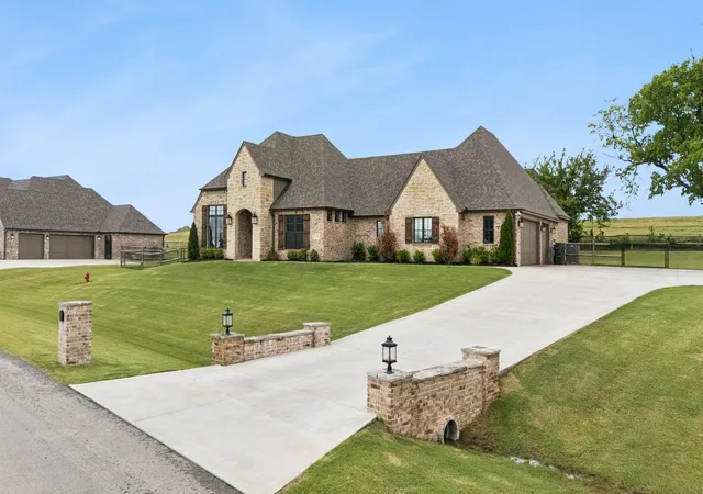 Photo 2 of Sale Pending at 11244 S 219th East Ave, Broken Arrow, OK 74014 | MLS# 2632611 | Listing updated on 2026-10-07