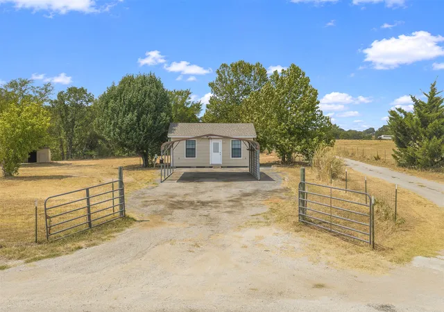 Photo 2 of Sale Pending at 3358 Peery Rd, Marietta, OK 73448 | MLS# 2632658 | Listing updated on 2026-09-08