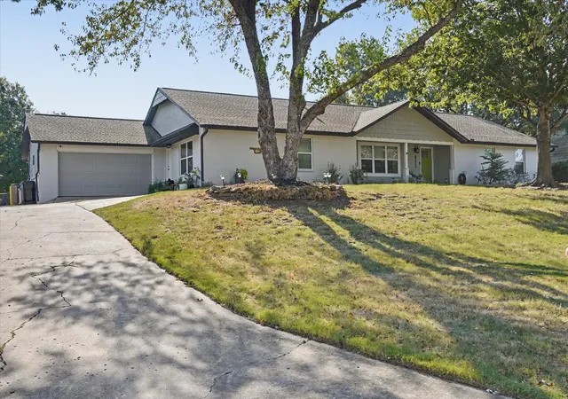 Photo 2 of Sale Pending at 8225 Lamb Ter, Broken Arrow, OK 74014 | MLS# 2632731 | Listing updated on 2026-09-08