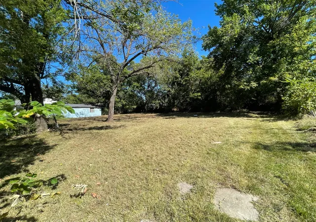 Land for sale at 116 Geneva, Muskogee, OK 74403 | MLS# 2632803