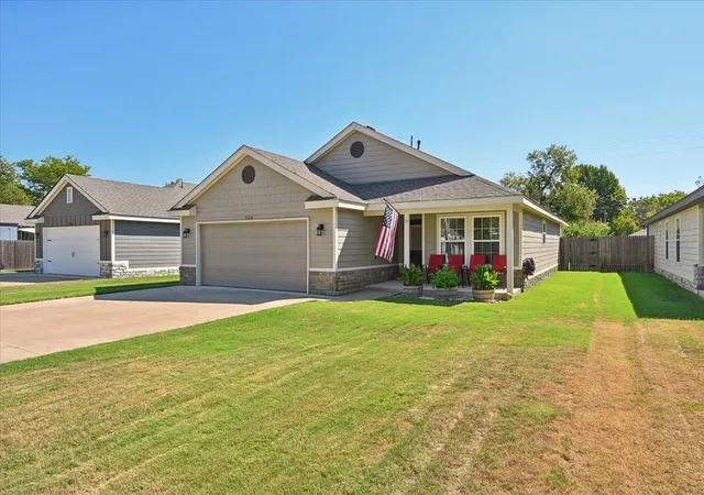 Photo 2 of Sale Pending at 1116 N Osage Ave, Claremore, OK 74017 | MLS# 2632740 | Listing updated on 2026-09-11