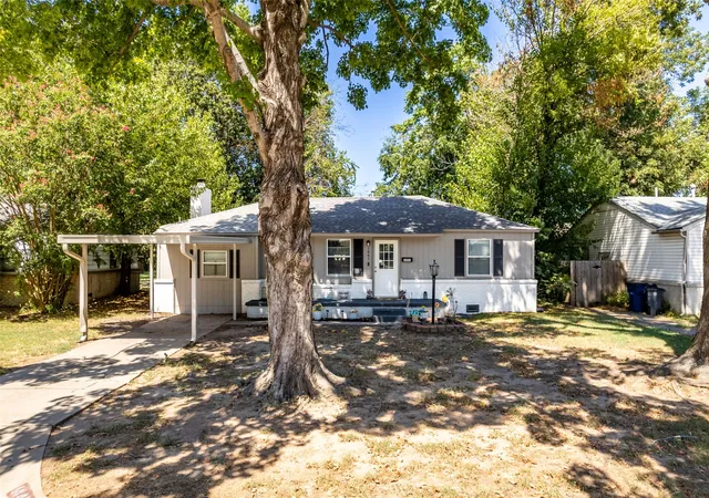 Photo 1 of Single family home for sale at 1441 E 52nd Street, Tulsa, OK 74105 | MLS# 2632710 | Listing updated on 2026-09-14