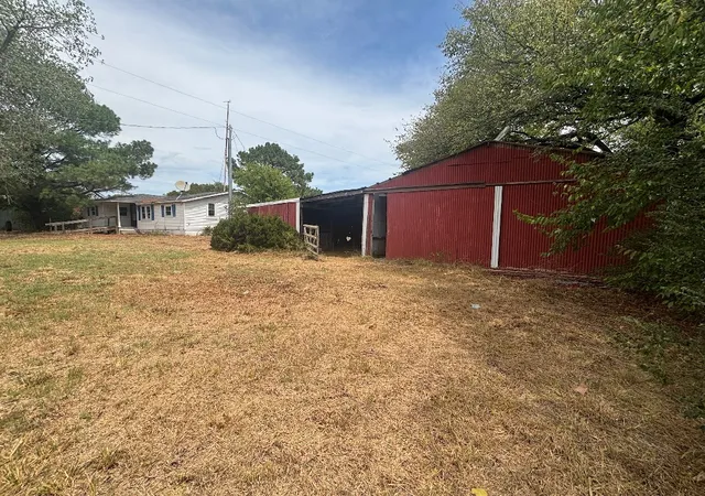 Photo 2 of Sale Pending at 3548 Highway 48, Holdenville, OK 74848 | MLS# 2632852 | Listing updated on 2026-09-15