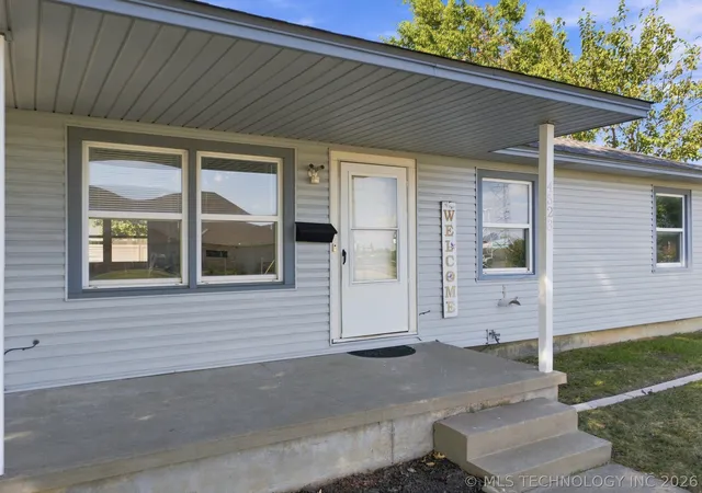 Photo 3 of Sale Pending at 4523 E 29th Street, Tulsa, OK 74114 | MLS# 2632825 | Listing updated on 2026-09-13
