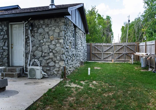 Photo 4 of Single family home for sale at 415 Martin St N, Muskogee, OK 74401 | MLS# 2632416 | Listing updated on 2026-09-05