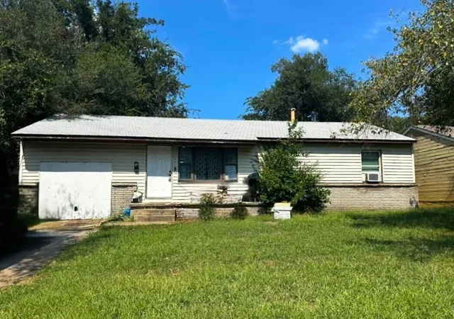 Single family home for sale at 223 E 52nd Street N, Tulsa, OK 74126 | MLS# 2632850