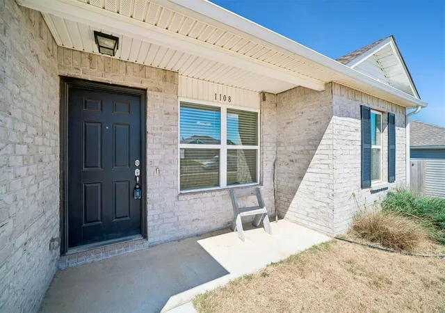 Photo 2 of Single family home for sale at 1108 W Abilene Rd, Claremore, OK 74019 | MLS# 2632687 | Listing updated on 2026-09-08