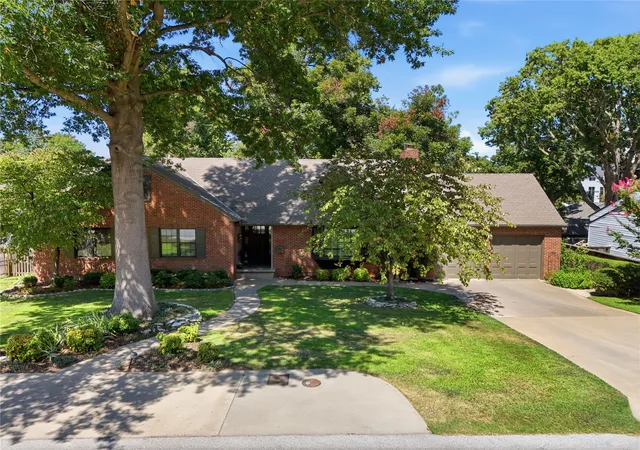 Photo 2 of Sale Pending at 2651 E 22nd Street, Tulsa, OK 74114 | MLS# 2631842 | Listing updated on 2026-09-10