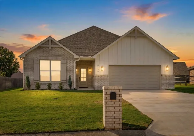 Photo 1 of Single family home for sale at 4230 Village Park Dr, Skiatook, OK 74070 | MLS# 2632878 | Listing updated on 2026-10-27