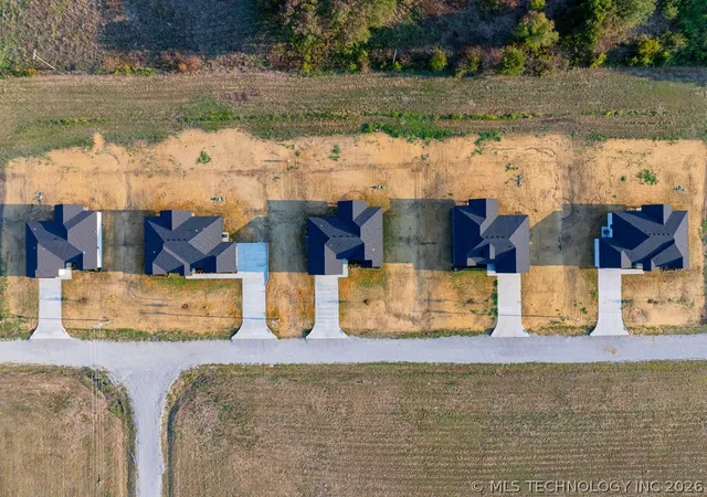 Photo 33 of Single family home for sale at 13123 Whimsical Ln, Kingston, OK 73439 | MLS# 2632884 | Listing updated on 2026-09-05