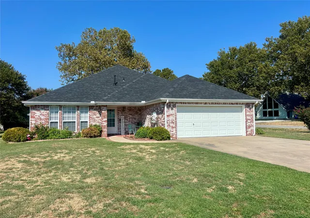 Single family home for sale at 114516 Portside Dr, Eufaula, OK 74432 | MLS# 2632598