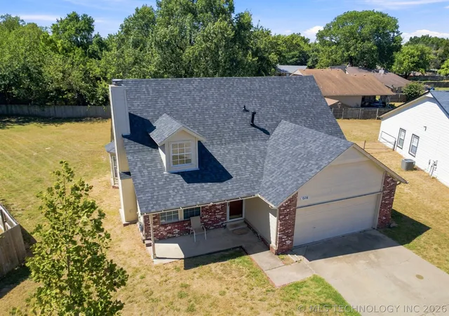 Photo 3 of Single family home for sale at 13418 S 90th Eastavenue, Bixby, OK 74008 | MLS# 2632567 | Listing updated on 2026-09-06
