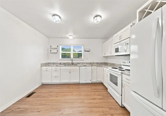Photo 4 of Single family home for sale at 909 S Liberty Ave, Okmulgee, OK 74447 | MLS# 2632921 | Listing updated on 2026-09-15