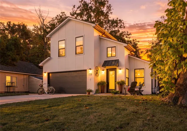 Photo 1 of Single family home for sale at 128 E Jackson St, Broken Arrow, OK 74012 | MLS# 2632934 | Listing updated on 2026-09-14