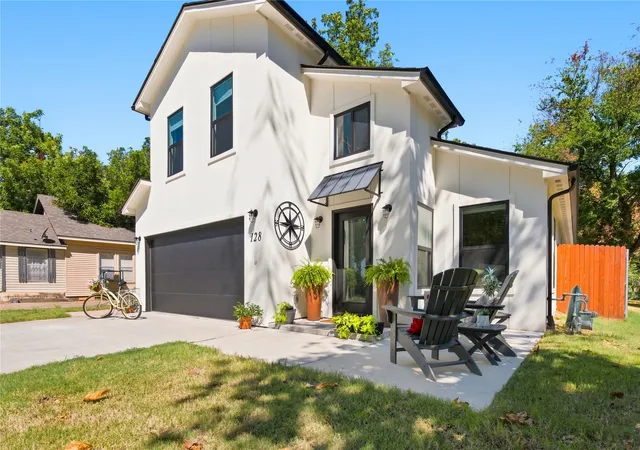 Photo 2 of Single family home for sale at 128 E Jackson St, Broken Arrow, OK 74012 | MLS# 2632934 | Listing updated on 2026-09-14
