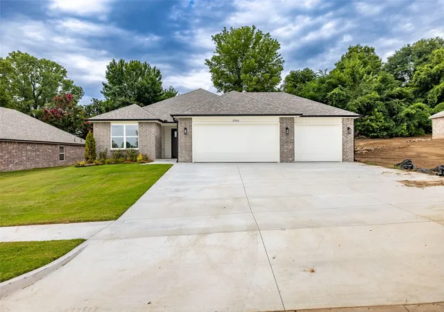 Photo 1 of Single family home for sale at 27436 E 125th Place S, Coweta, OK 74429 | MLS# 2632817 | Listing updated on 2026-09-05