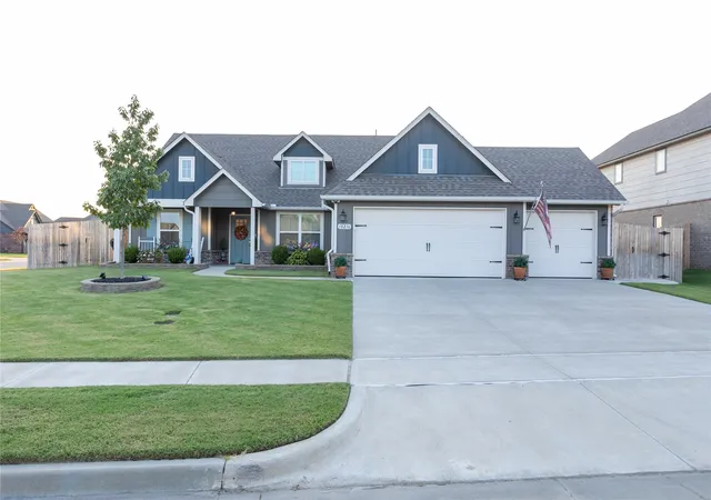 Photo 1 of Single family home for sale at 10216 S 232nd Avenue E, Broken Arrow, OK 74014 | MLS# 2632901 | Listing updated on 2026-10-05