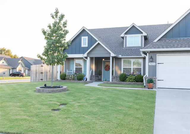 Photo 3 of Single family home for sale at 10216 S 232nd Avenue E, Broken Arrow, OK 74014 | MLS# 2632901 | Listing updated on 2026-10-05