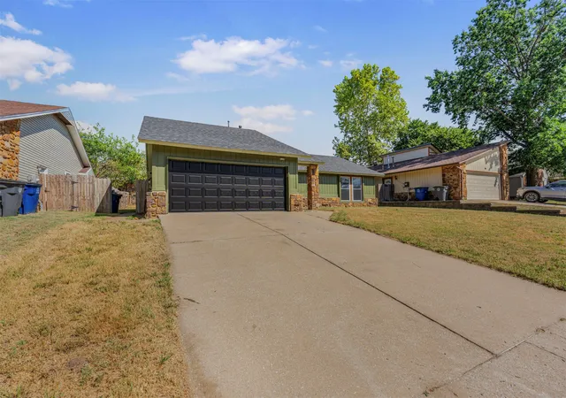 Photo 3 of Single family home for sale at 9339 S 92nd E Ave Eastavenue, Tulsa, OK 74133 | MLS# 2632646 | Listing updated on 2026-09-05