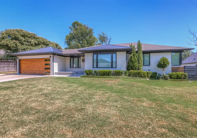Photo 1 of Sale Pending at 2879 S Gary Ave, Tulsa, OK 74114 | MLS# 2632981 | Listing updated on 2026-09-14