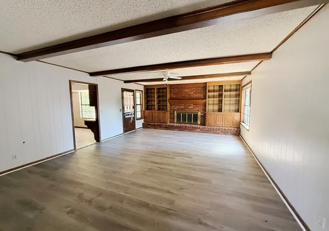 Photo 2 of Sale Pending at 6421 S 111th Eastavenue, Tulsa, OK 74133 | MLS# 2632989 | Listing updated on 2026-09-14