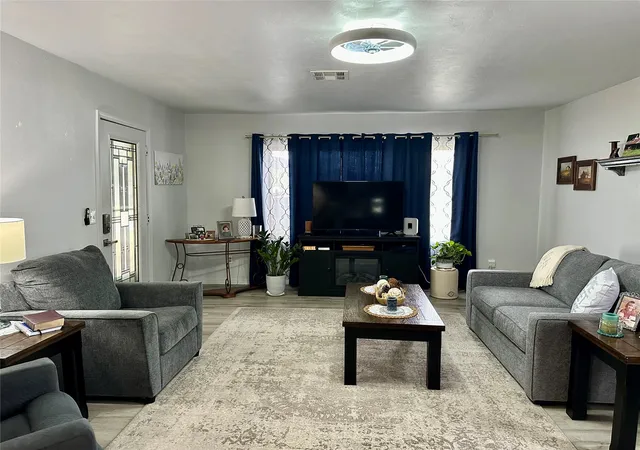 Photo 3 of Single family home for sale at 131 S Hyden Ave, Stratford, OK 74872 | MLS# 2632949 | Listing updated on 2026-09-05