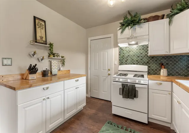 Photo 4 of Sale Pending at 1303 S Darlington Ave, Tulsa, OK 74112 | MLS# 2632979 | Listing updated on 2026-09-15