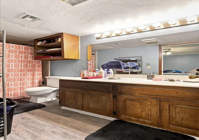 Listing Photo 2 - Condo for sale in building located at 6737 S Peoria Ave, Tulsa, OK 74136 - Unit #A116