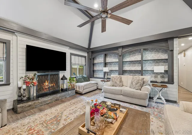 Photo 4 of Single family home for sale at 6905 S Knoxville Pl, Tulsa, OK 74136 | MLS# 2632991 | Listing updated on 2026-09-06