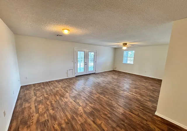 Photo 3 of Single family home for sale at 40002 Country Rd 4500, Stigler, OK 74462 | MLS# 2633021 | Listing updated on 2026-09-08