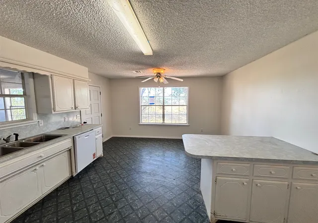 Photo 4 of Single family home for sale at 40002 Country Rd 4500, Stigler, OK 74462 | MLS# 2633021 | Listing updated on 2026-09-08