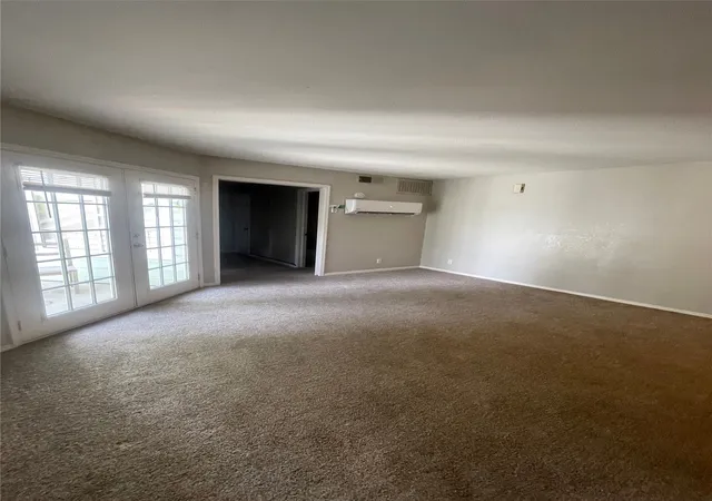 Photo 2 of Condo for sale at 6663 Victor St #H304, Tulsa, OK 74136 | MLS# 2632051 | Listing updated on 2026-09-06