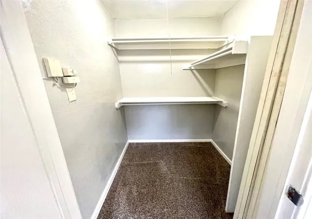 Listing Photo 4 - Condo for sale in building located at 6663 Victor St, Tulsa, OK 74136 - Unit #H304