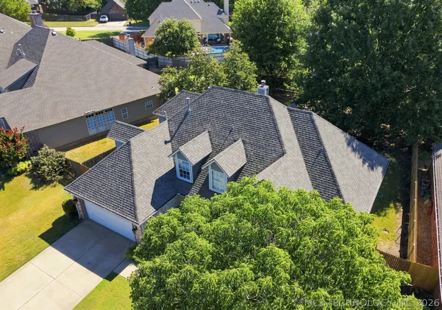 Photo 3 of Sale Pending at 7911 S Hudson Ave, Tulsa, OK 74136 | MLS# 2632880 | Listing updated on 2026-09-09