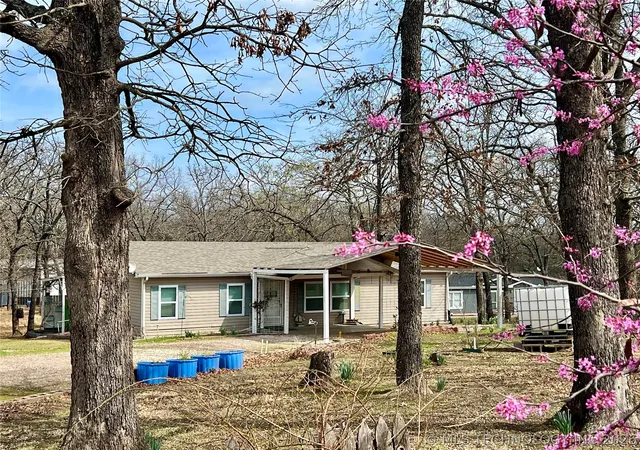 Photo 2 of Manufactured home for sale at 8150 Peaceful Ln, Kingston, OK 73439 | MLS# 2633027 | Listing updated on 2026-09-06