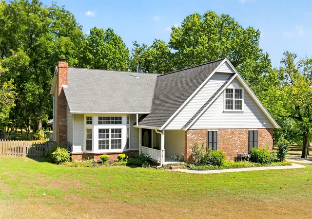 Photo 1 of Sale Pending at 1904 College Park Rd, Claremore, OK 74017 | MLS# 2632701 | Listing updated on 2026-09-12