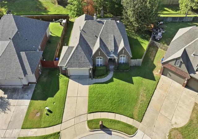 Photo 3 of Single family home for sale at 4129 W Fulton St, Broken Arrow, OK 74012 | MLS# 2633029 | Listing updated on 2026-10-21
