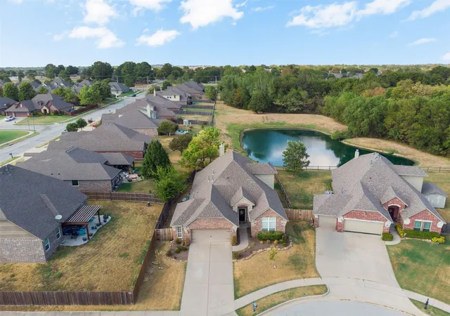 Photo 2 of Single family home for sale at 1612 E Phoenix St, Broken Arrow, OK 74011 | MLS# 2632445 | Listing updated on 2026-09-13
