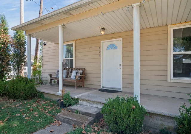 Photo 2 of Sale Pending at 408 N Lavira Ave, Claremore, OK 74017 | MLS# 2633047 | Listing updated on 2026-09-07