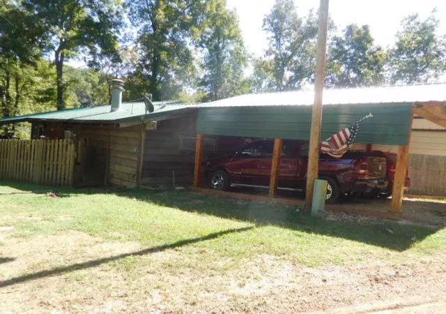 Photo 2 of Single family home for sale at 464 Lakeside Dr, Eucha, OK 74342 | MLS# 2633038 | Listing updated on 2026-09-09